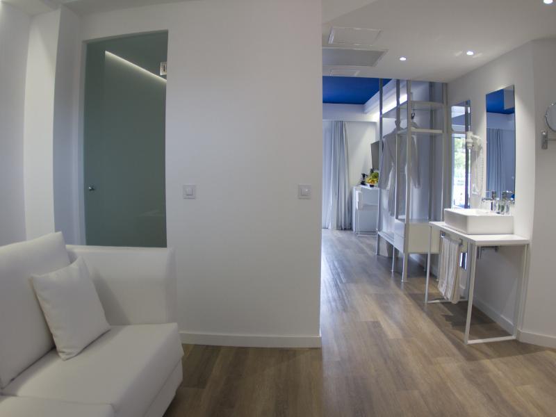 קאלה ראטג'אדה Apartamentos Triton מראה חיצוני תמונה